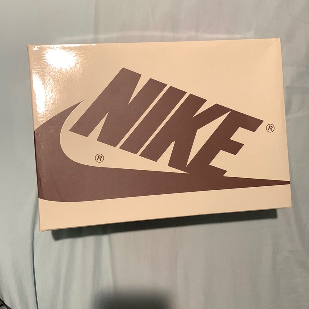 Air Jordan 1 low mocha Travis Scott